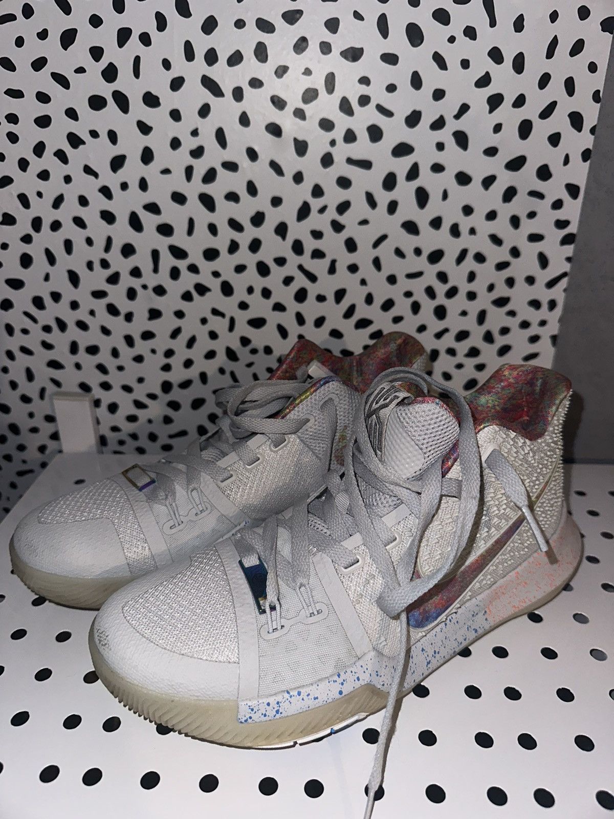 Nike Nike Kyrie 3 “EYBL” Size US 7 / EU 40 - 2 Thumbnail