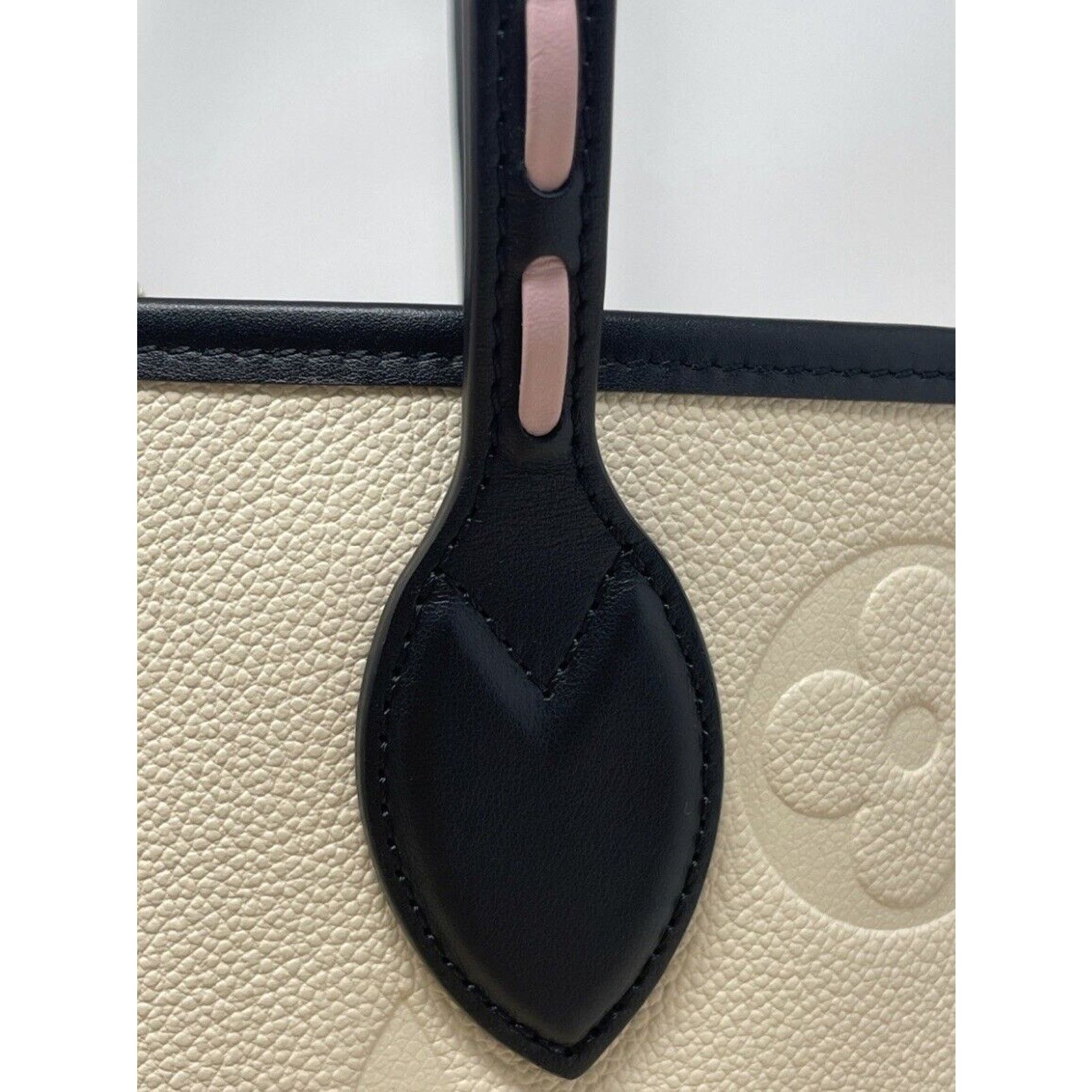 Louis Vuitton Louis Vuitton Neverfull Wild At Heart MM Ivory Leather NEW Size ONE SIZE - 8 Thumbnail