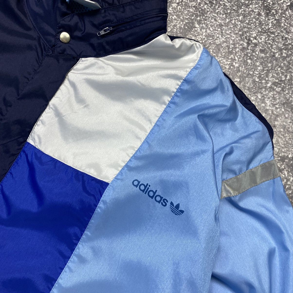 Vintage Vintage 90’s Adidas Small Logo Nylon Y2k light jacket Size US M / EU 48-50 / 2 - 3 Thumbnail