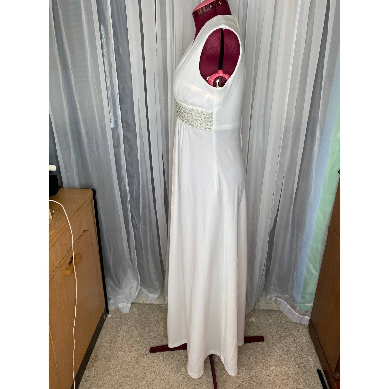 Vintage wedding dress jacket white silver V neck Vintage 1970’s sz s Size S / US 4 / IT 40 - 6 Thumbnail