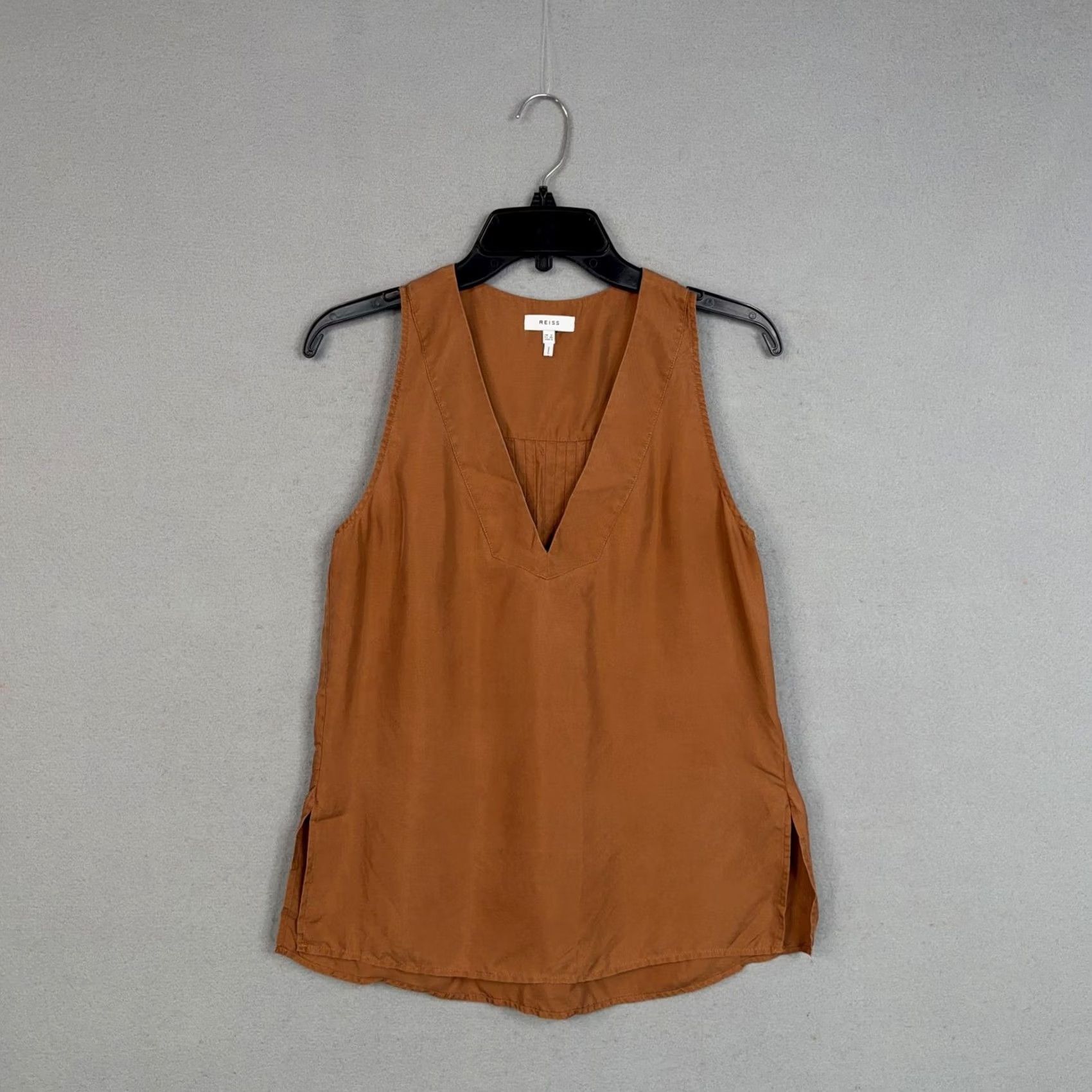 Reiss Reiss Tank Top Womens 4 Brown 100% Silk V Neck Pleated Basic Career Workwear Satin Sleeveless Shirt Womens Boys Girls Mens Size S / US 4 / IT 40 - 2 Thumbnail