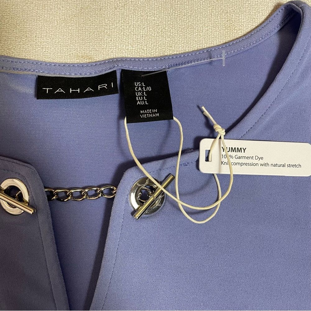 Elie Tahari NWT New Tahari Lilac V-neck Short Sleeve Top Size L Size L / US 10 / IT 46 - 7 Thumbnail