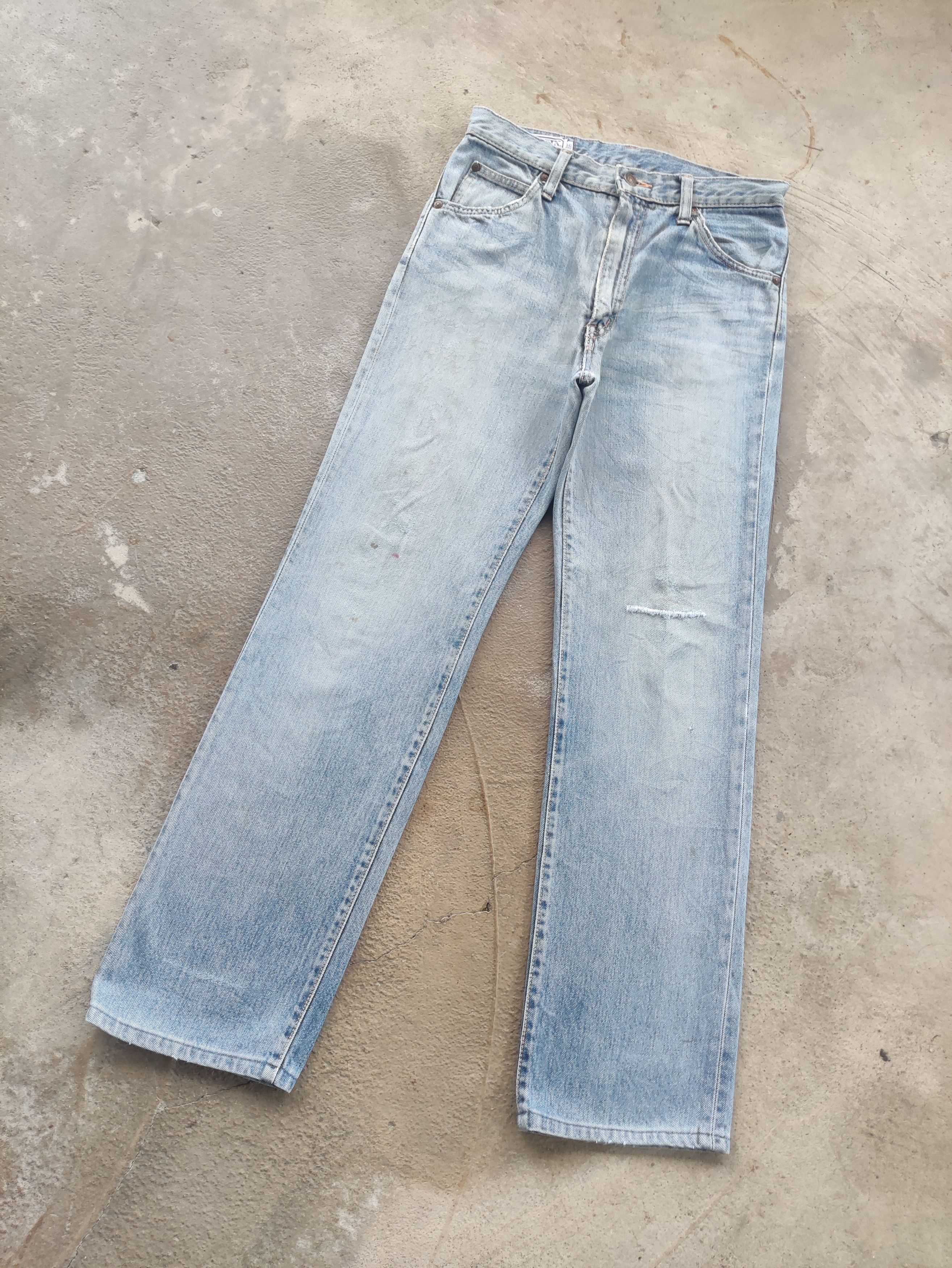 Edwin Vintage Edwin Japan Jean Distressed Faded Denim Size US 30 / EU 46 - 2 Thumbnail
