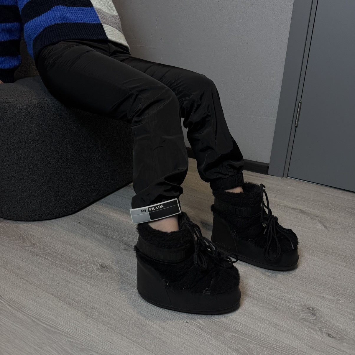 Prada Prada Nylon Women Joggers Sky Pants Size 30" / US 8 / IT 44 - 1 Thumbnail