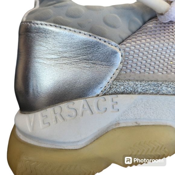 Versace Versace Silver Spackle Chain Reaction sneakers size 37.5 Size US 7.5 / IT 37.5 - 6 Thumbnail