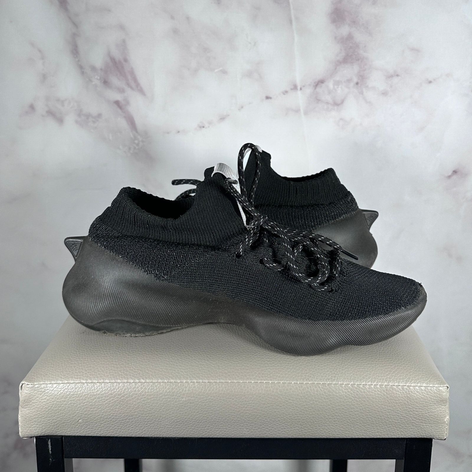 Adidas × Pharrell Humanrace Sičhona Black Pink Size US 8 / IT 38 - 9 Thumbnail