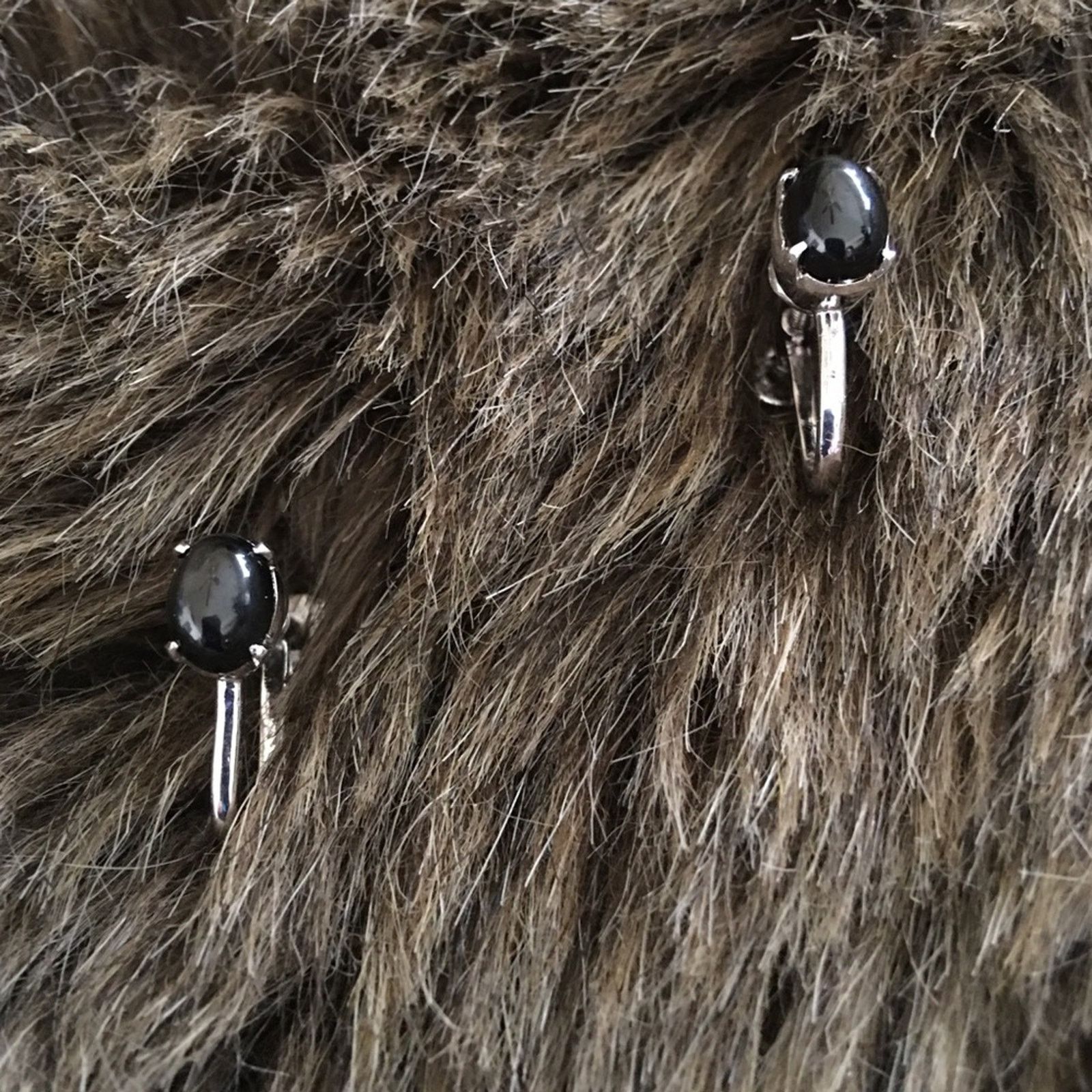 Vintage Vintage 50s black cabochon silver screw backs Size ONE SIZE - 1 Thumbnail