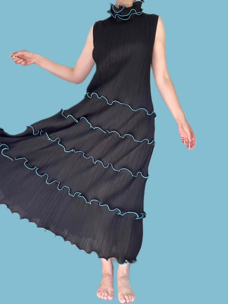 Issey Miyake Issey Miyake size:3 Black fungus lace dress Size L / US 10 / IT 46 - 1 Thumbnail