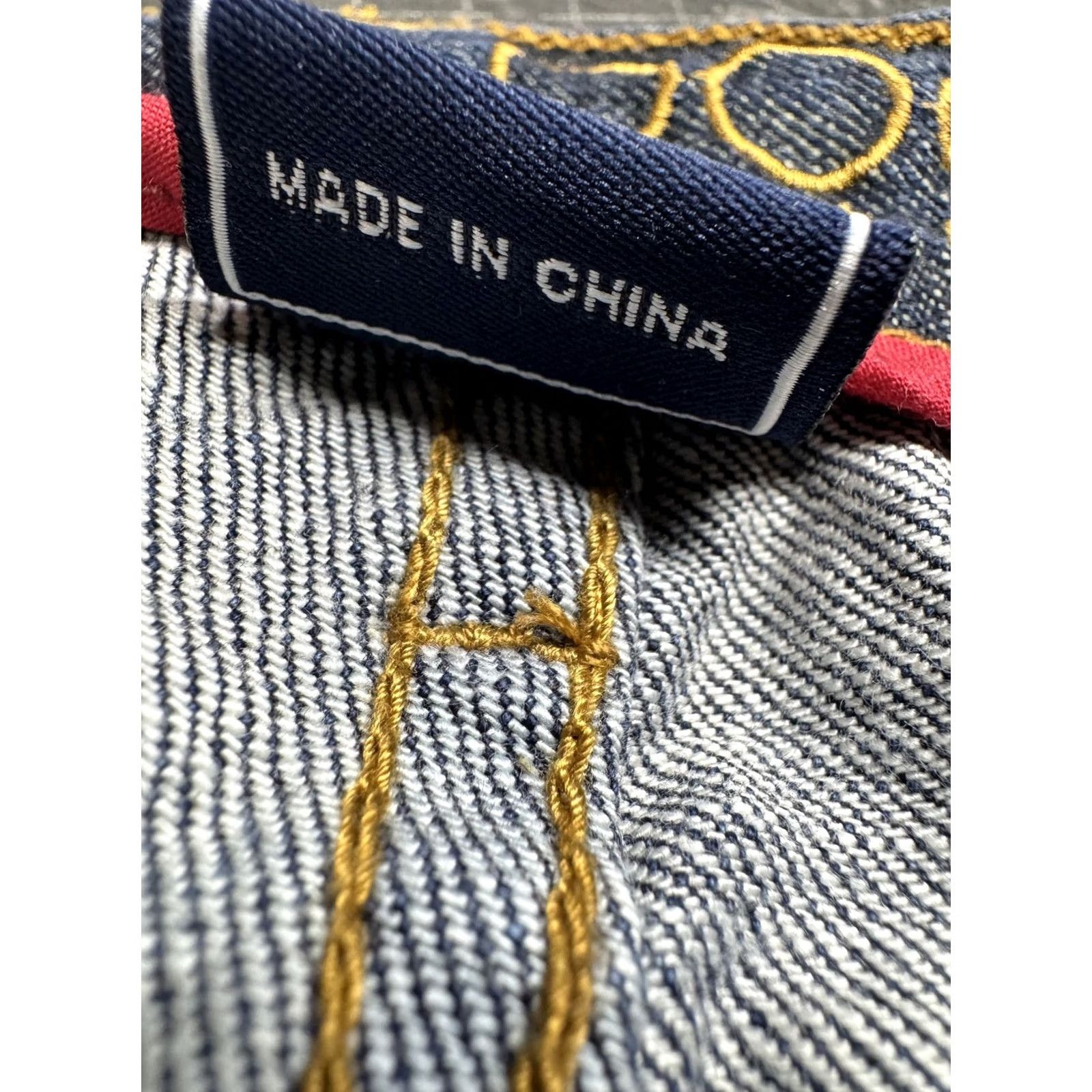 Coogi VINTAGE COOGI Australia Men's Jeans Straight 40W 35L Dark Blue Denim Relaxed Logo Embroidered 1969 Boys Mens Size US 40 / EU 56 - 6 Thumbnail
