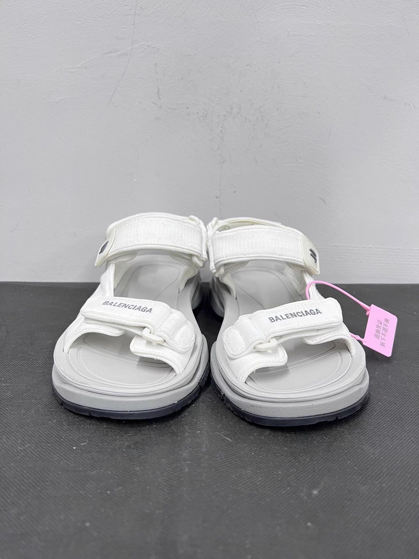 Balenciaga Balenciaga Tourist Fabric Open-toe Velcro Beach Sandals 36 Size US 6 / IT 36 - 2 Thumbnail