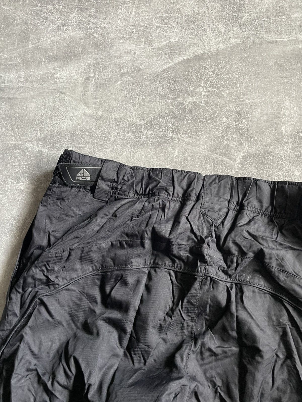 Nike Vintage Nike ACG pants ski tn swoosh joggers nylon black Size 34" / US 12 / IT 48 - 10 Thumbnail
