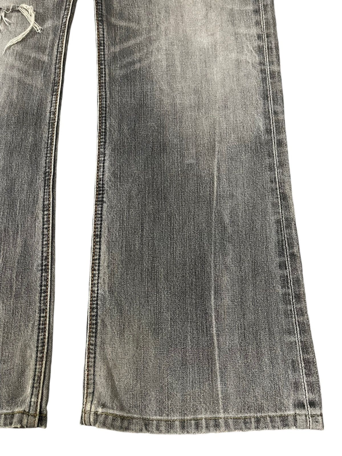 Wrangler Vintage 90s Wrangler Faded Wash Distressed Wide Leg Jeans Size US 34 / EU 50 - 8 Thumbnail