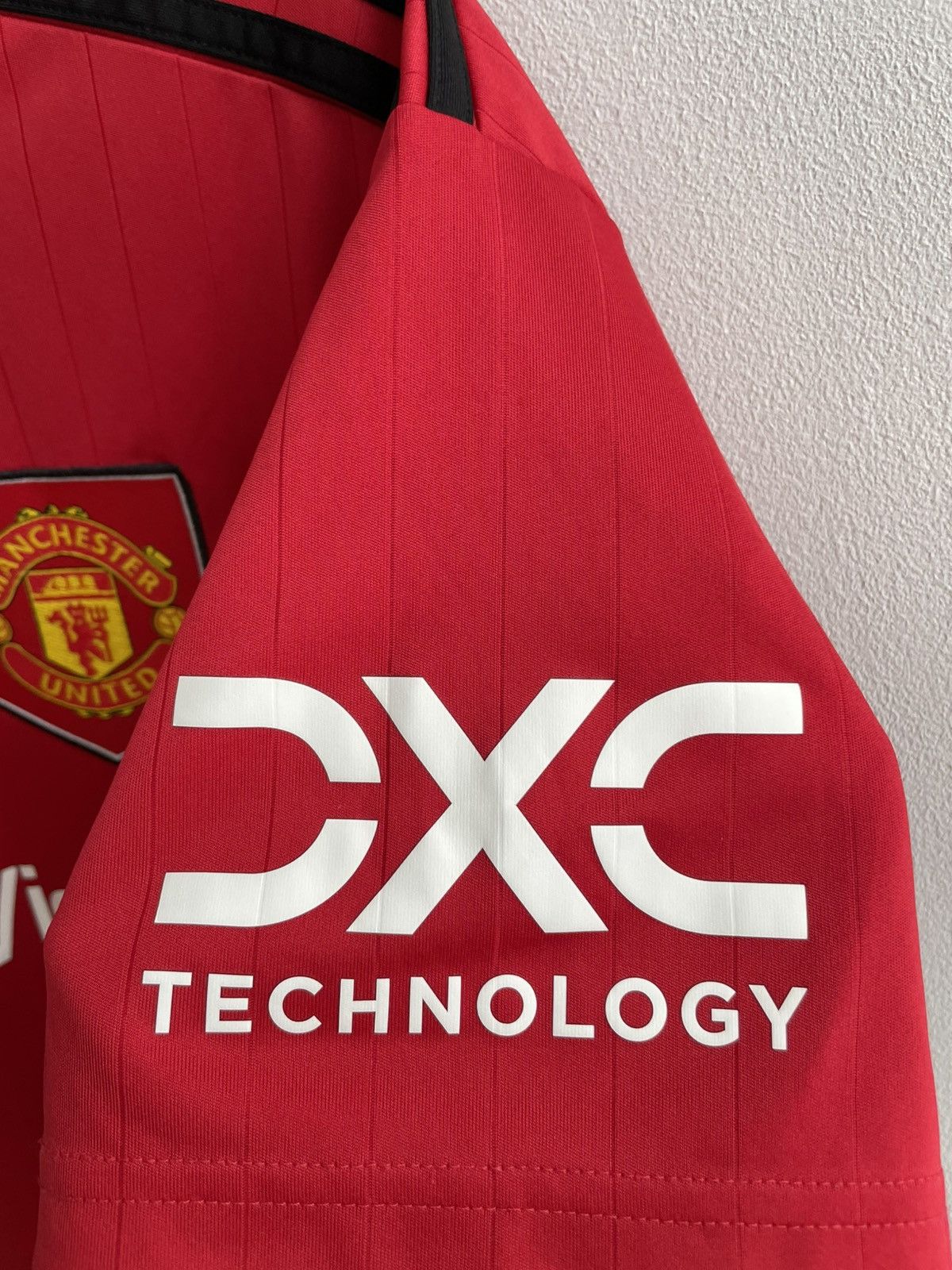 Adidas Manchester United 2022 2023 Football Shirt Soccer Jersey Size US L / EU 52-54 / 3 - 9 Thumbnail