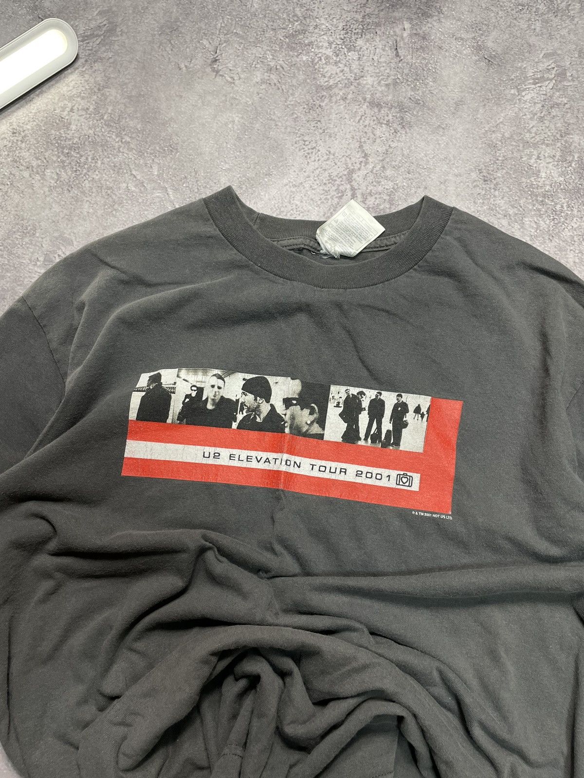 Band Tees Vtg 2001 U2 Elevation Tour Band T-Shirt L Size US L / EU 52-54 / 3 - 2 Thumbnail