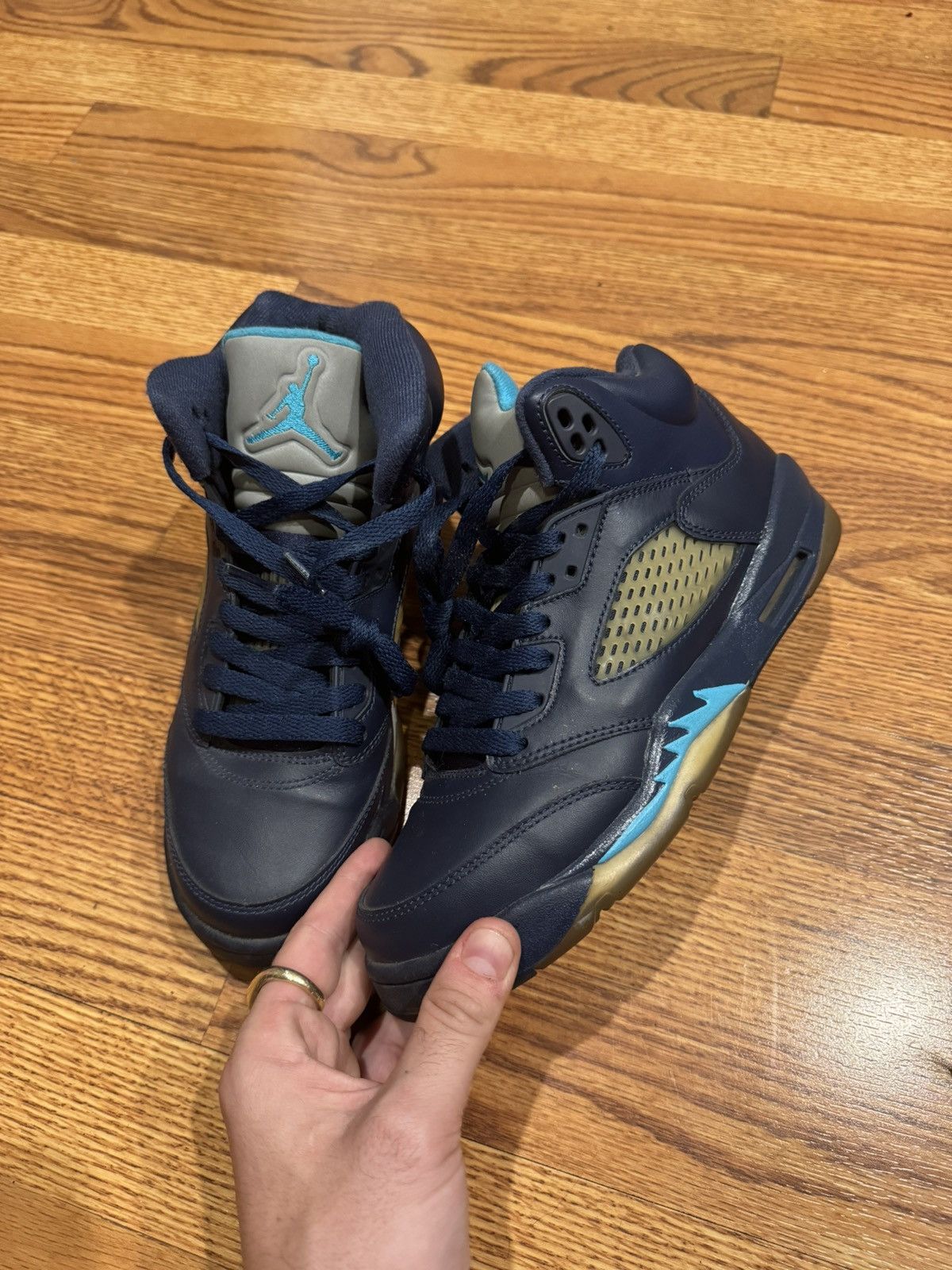 Jordan Brand Air Jordan v 5 blue Pre grape Size US 5 / EU 37 - 2 Thumbnail