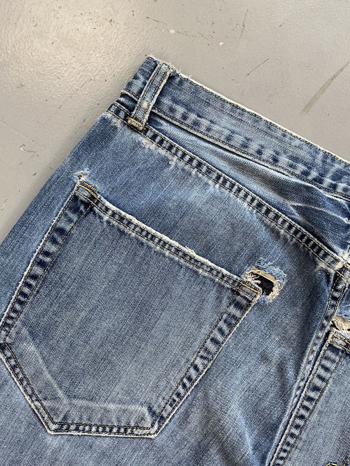 Ed Hardy × Vintage Vintage Edhardy distressed straight denim Size US 34 / EU 50 - 13 Thumbnail