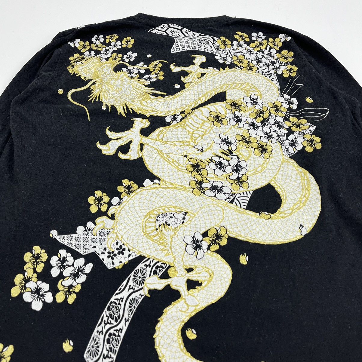 Japanese Brand Harajuku Style Bullet Noise Sukajan Sakura Dragon LongSleeve Size US XL / EU 56 / 4 - 3 Thumbnail