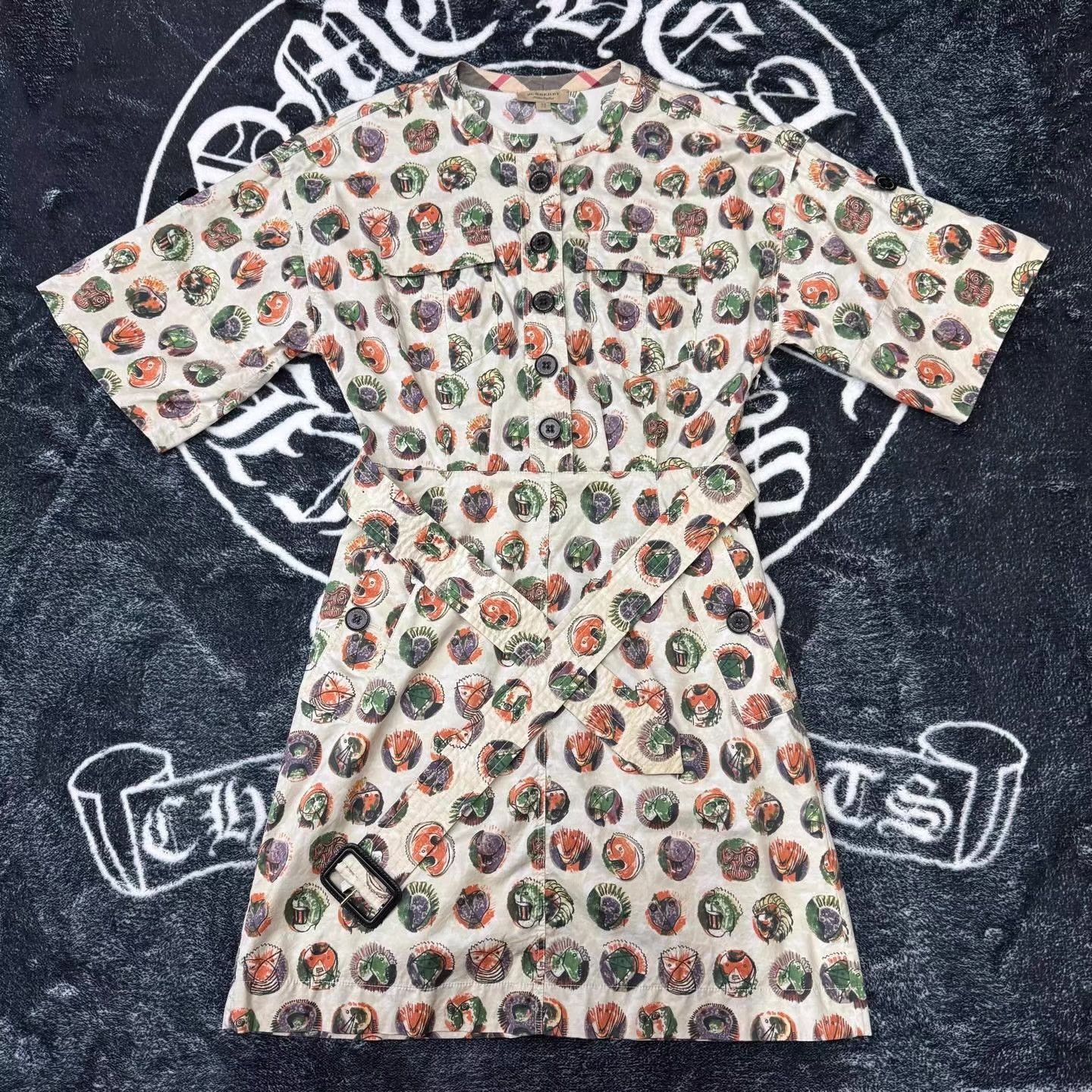 Burberry Burberry Monster All-Over Print Dress Q10 Size M / US 6-8 / IT 42-44 - 1 Thumbnail