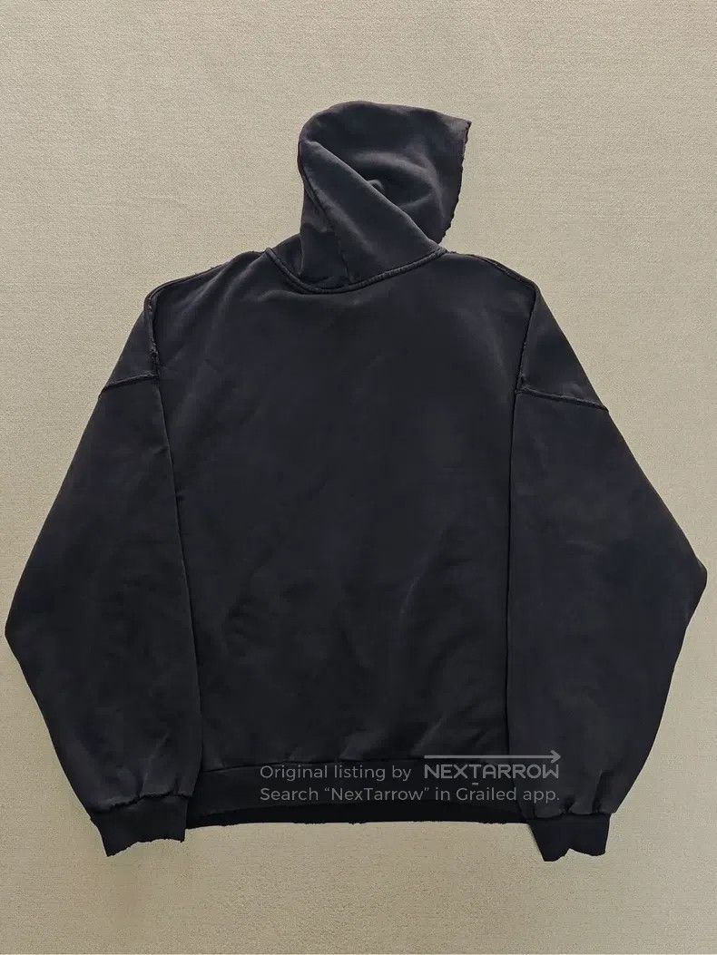 Balenciaga Balenciaga High-End Memorial Series Portrait Band Hoodie Size US S / EU 44-46 / 1 - 2 Thumbnail