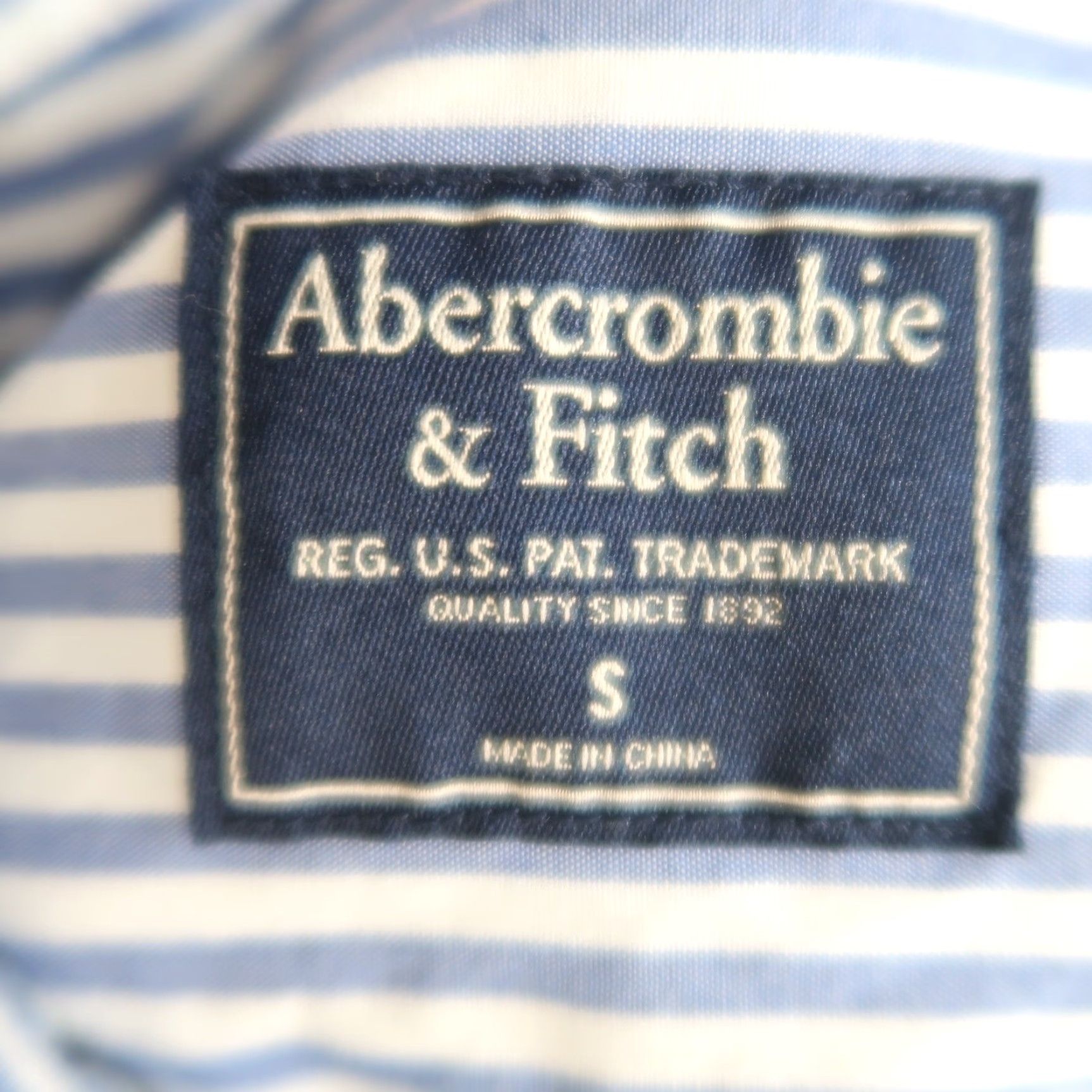 Abercrombie & Fitch Abercrombie & Fitch blue and white stripe button-down shirt Mens S Dress Shirt Long Sleeve Cotton Striped Casual Workwear Size US S / EU 44-46 / 1 - 5 Thumbnail