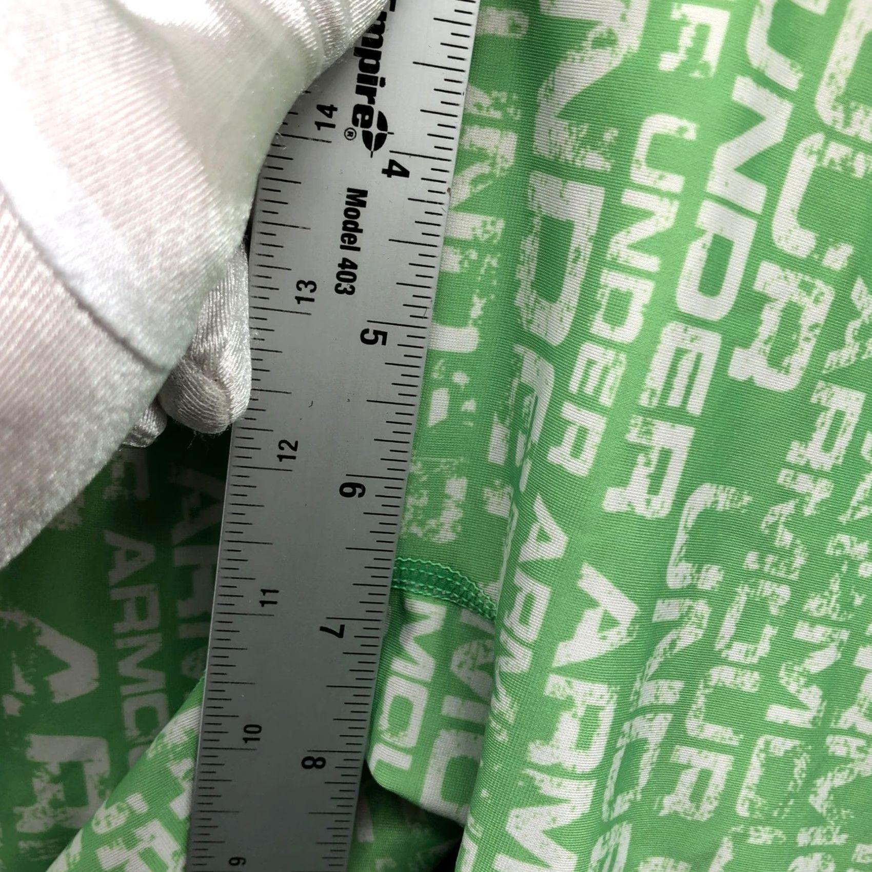 Under Armour Under Armour HeatGear Compression Shorts Womens Large Green Logo Print Active Size 36" / US 14 / IT 50 - 4 Thumbnail