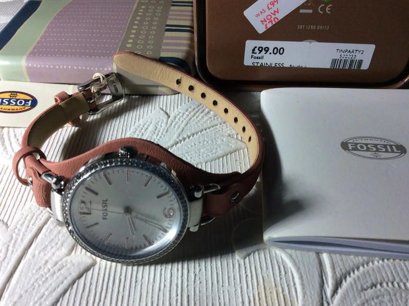 Fossil Fossil Women's Leather Quartz Watch with Gold Dial Size ONE SIZE - 5 Thumbnail