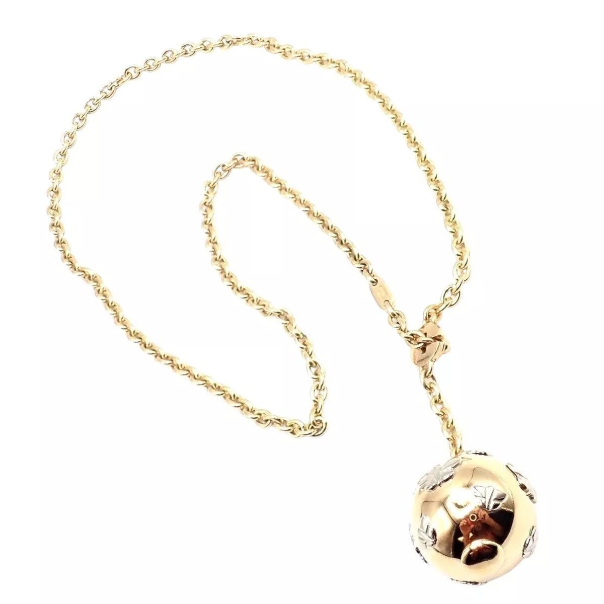 Bvlgari Bulgari Bvlgari 18k Butterfly Globe Pendant Link Chain Size ONE SIZE - 1 Thumbnail