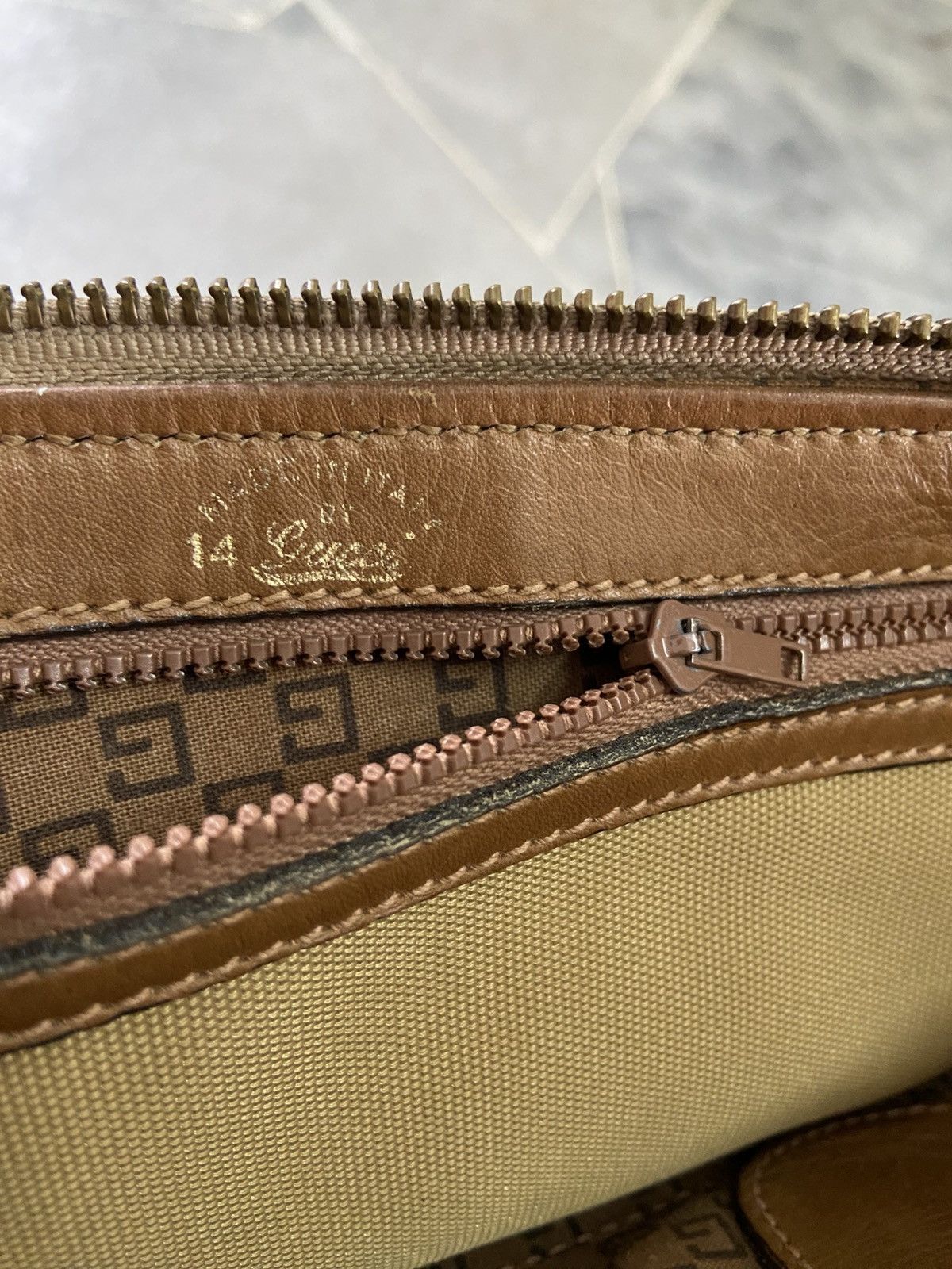 Gucci Vintage Gucci Monogram Canvas GG Leather Bag Size ONE SIZE - 10 Thumbnail