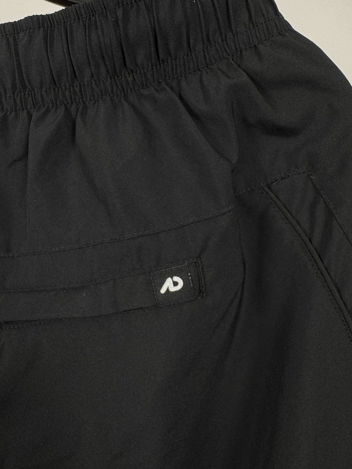 Nike Nike tracksuit bottoms, wide unisex XXL with no cuff. Size US 40 / EU 56 - 8 Thumbnail