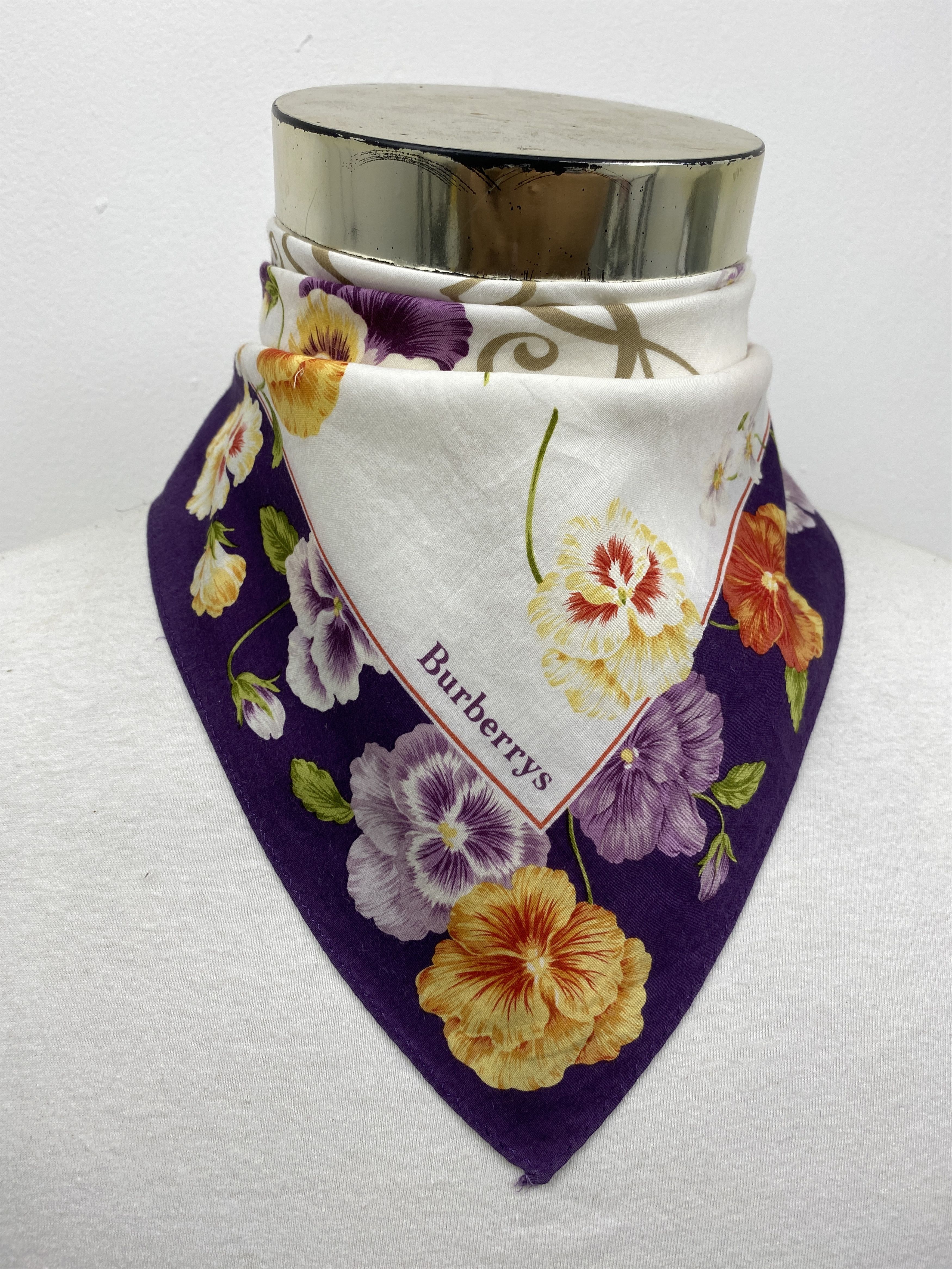 Burberry Burberrys Handkerchief / Bandana / Neckerchief HKC0241 Size ONE SIZE - 1 Thumbnail
