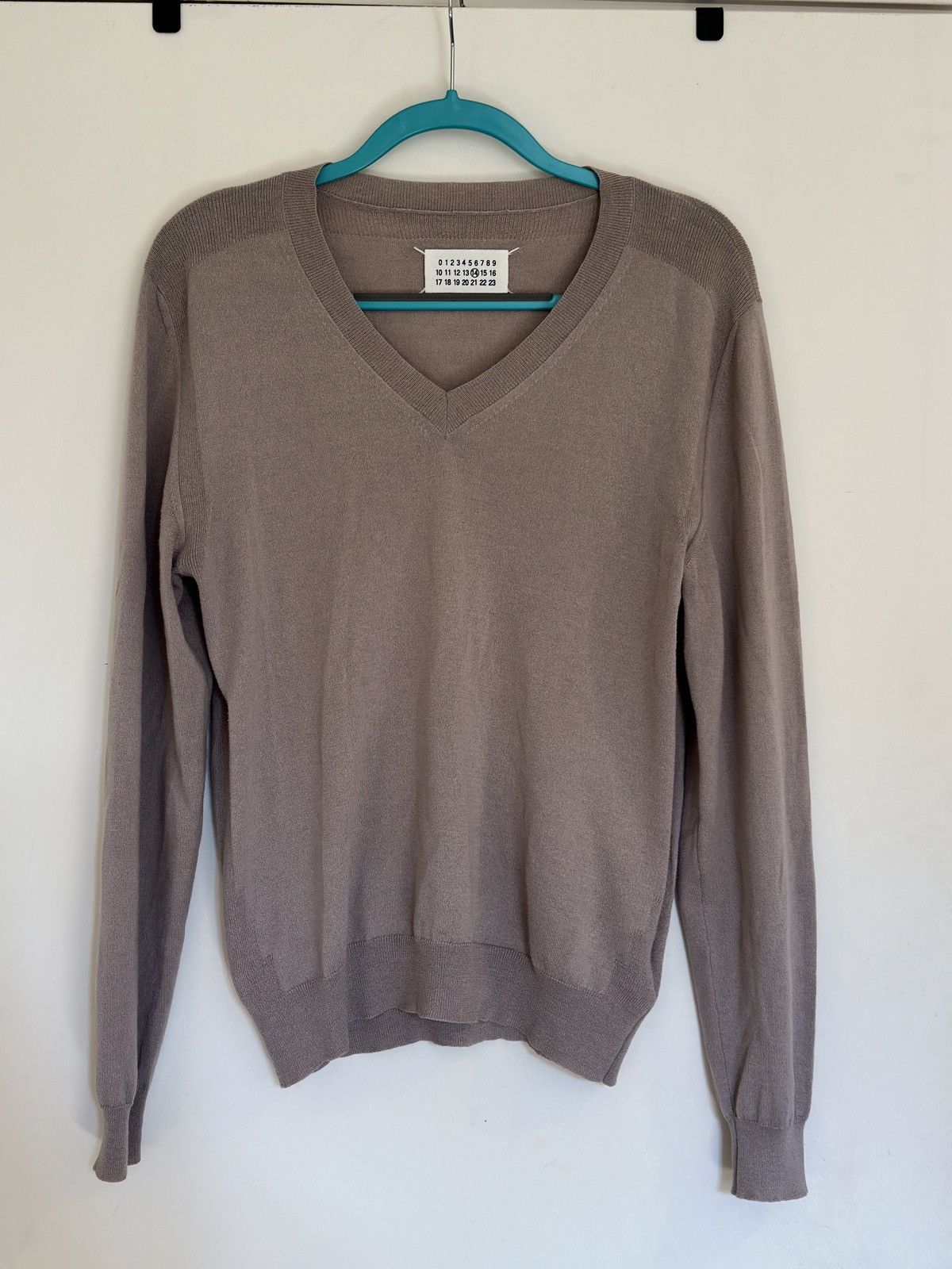 Maison Margiela Maison Martin Margiela V-Neck Sweater Size US M / EU 48-50 / 2 - 1 Thumbnail