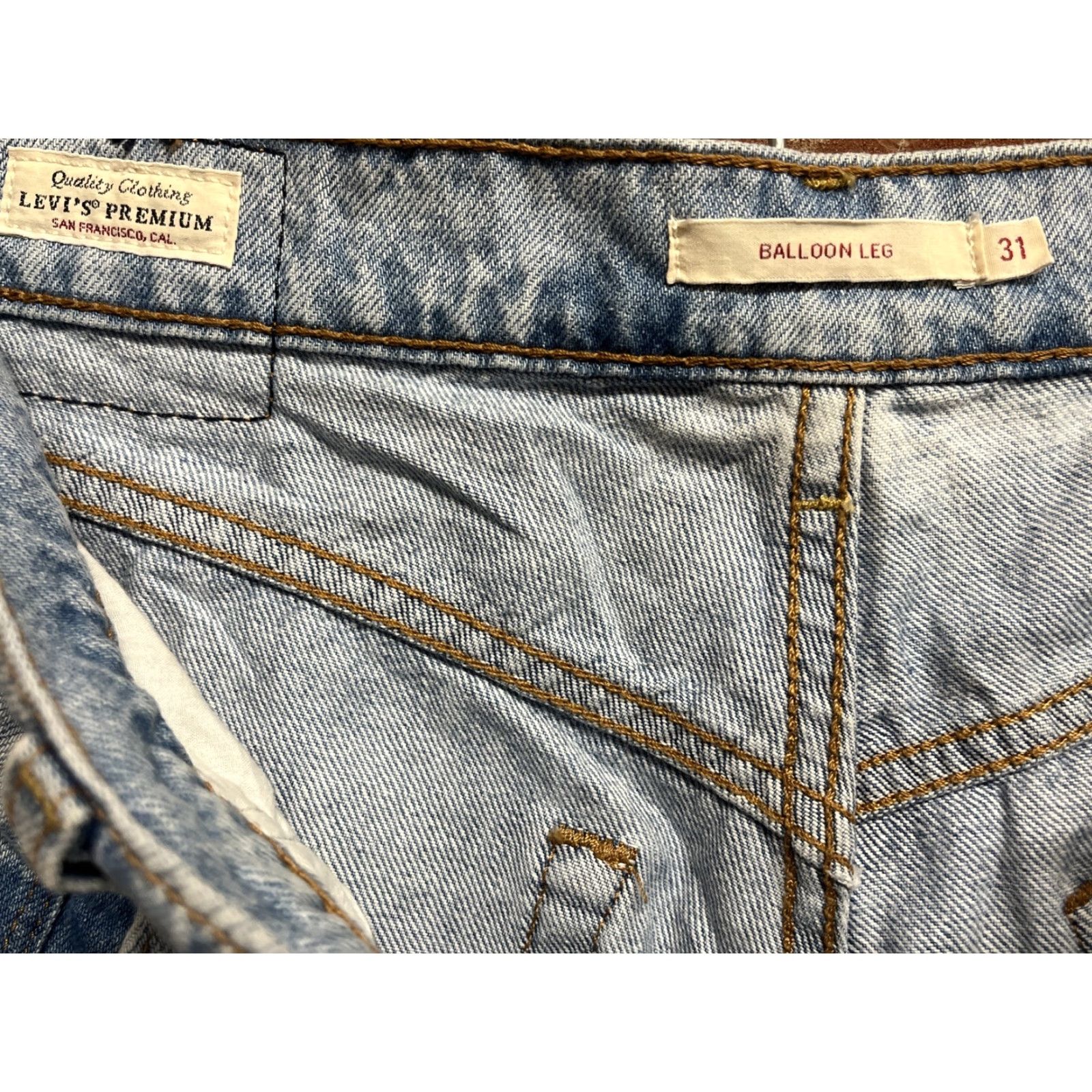 Levi's Levis Womens Premium Balloon Leg Jeans 31 Jeans Blue Denim Medium High Rise Women 31 Wide-Leg Pants Mens Womens Size 24" / US 00 / IT 34 - 3 Thumbnail