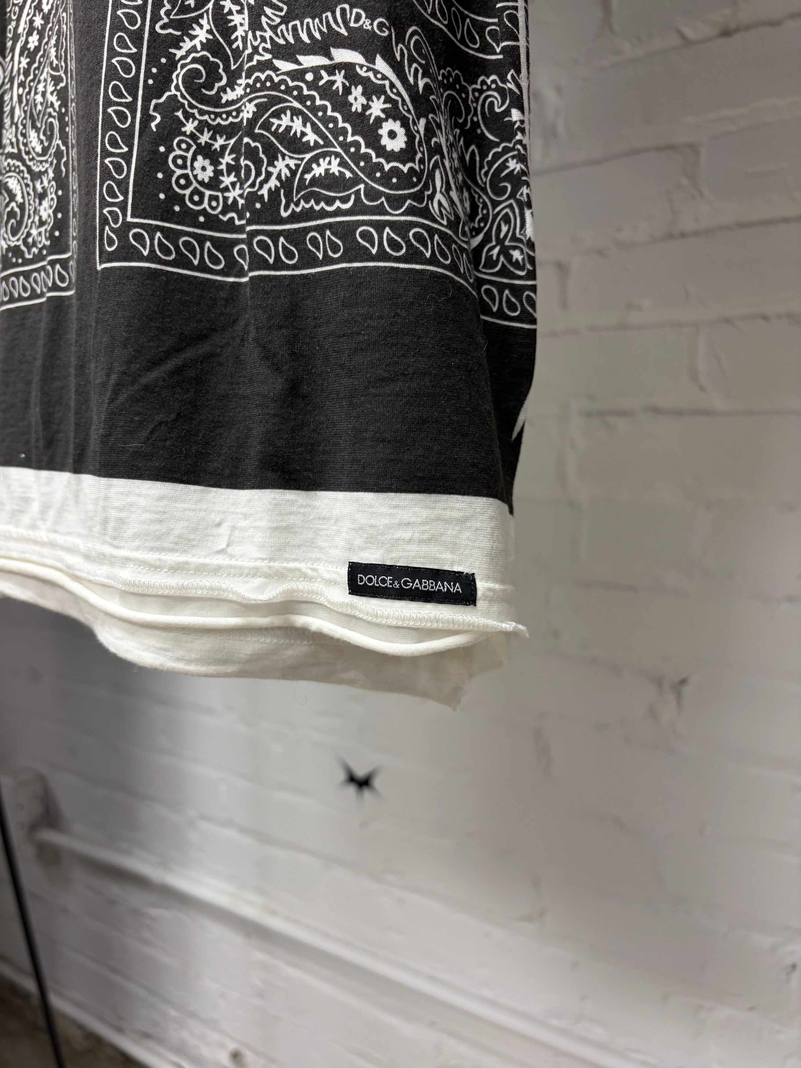 Dolce & Gabbana Dolce & Gabanna Mainline Paisley Bandanna Black/White Cotton T-Shirt Size US M / EU 48-50 / 2 - 3 Thumbnail