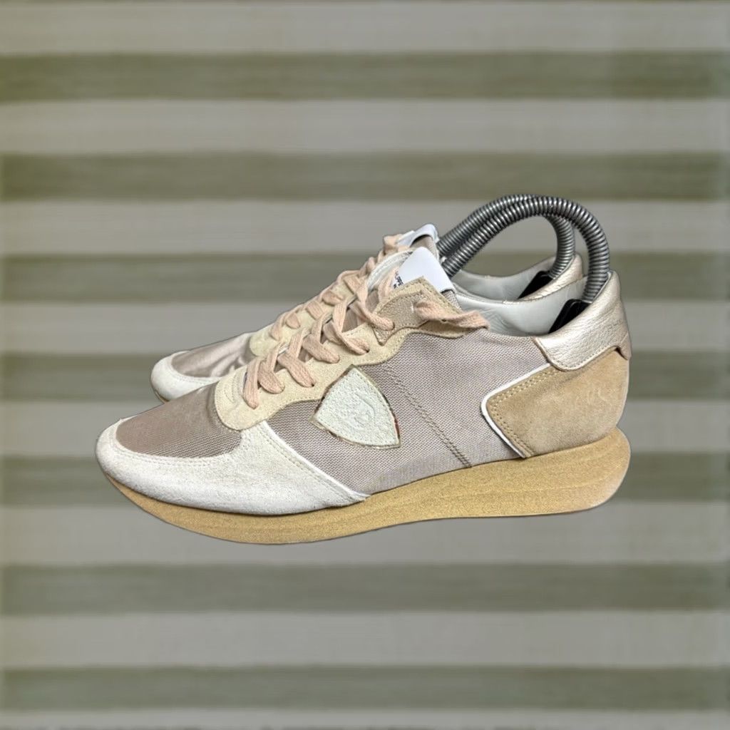 Philippe Model Philippe Model Paris Womens Low-Top Sneakers in Suede & Leather Gold EU 39 Size US 8 / IT 38 - 1 Thumbnail