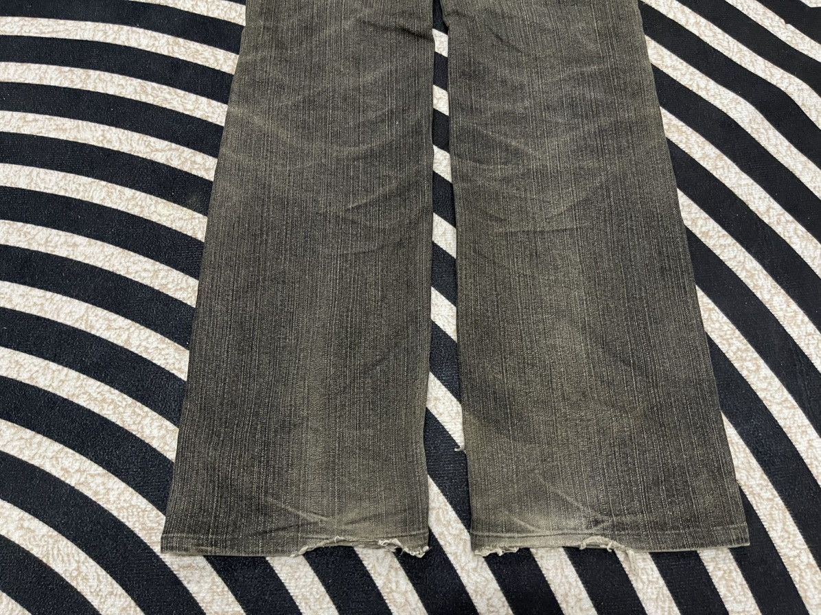 If Six Was Nine 2000s IFSIXWASNINE INSPIRED DISTRESSED FLARE JEANS Size US 30 / EU 46 - 11 Thumbnail