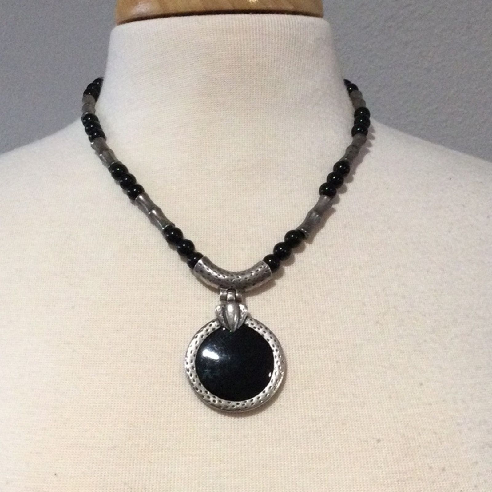 Chicos Chico's Vintage Silver Tone Pendant Necklace Size ONE SIZE - 15 Thumbnail