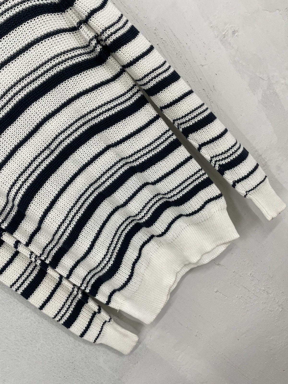 GOSTAR DE FUGA Gostar De Fuga Stripe GOA Tassi Assymetrical Style Knitwear Size US L / EU 52-54 / 3 - 5 Thumbnail