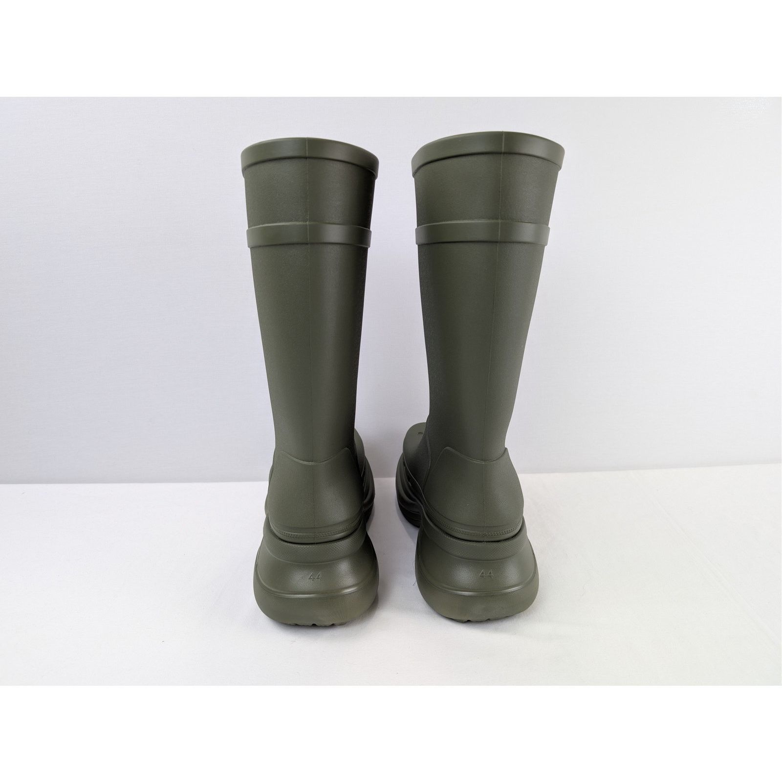 Balenciaga o1rshd1 Rubber Crocs Boot in Army Green Size US 11 / EU 44 - 10 Thumbnail