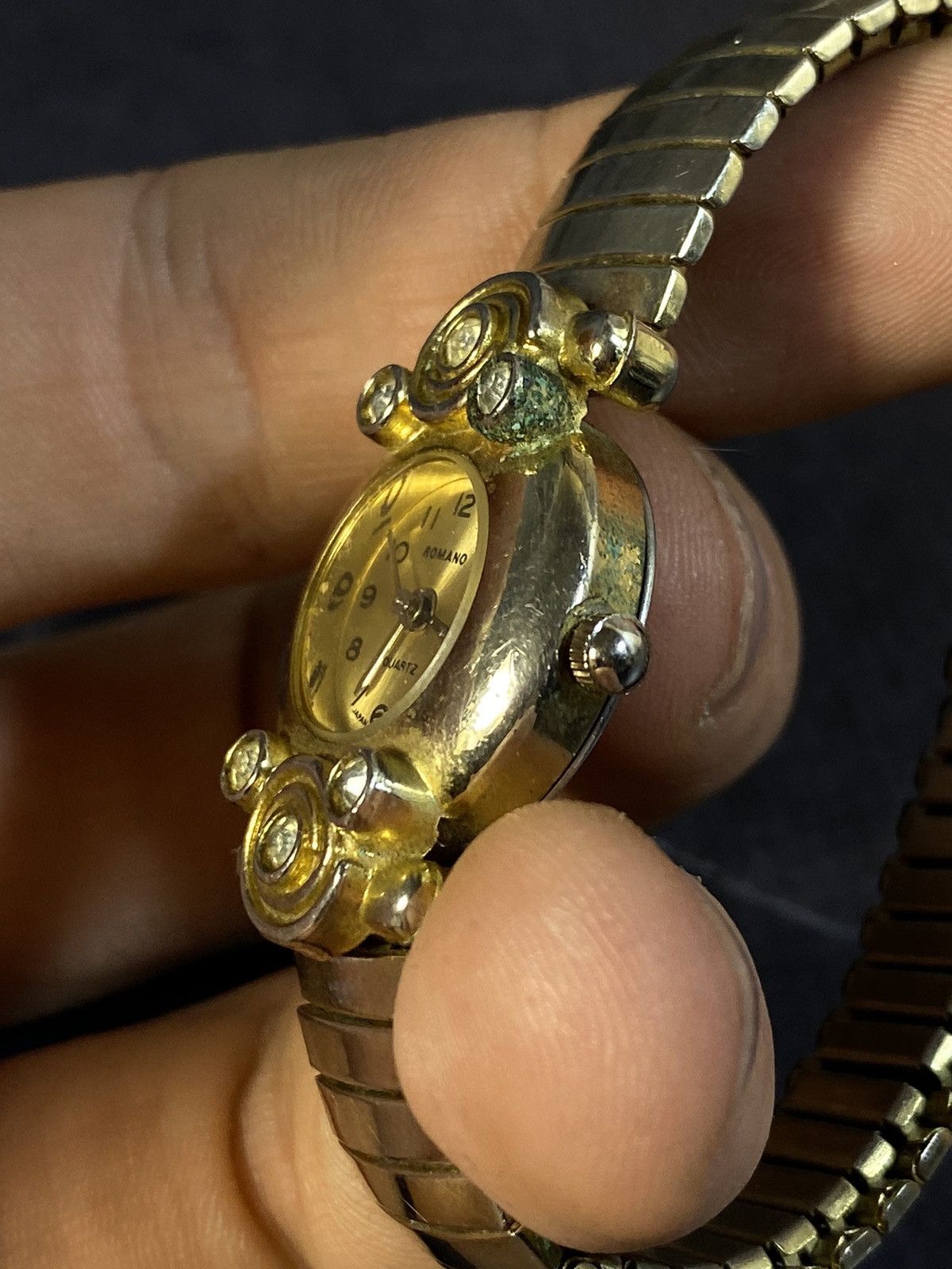 Japanese Brand Elegant Gold Tone Rhinestone Watch Japanese Brand ✨ Size ONE SIZE - 8 Thumbnail
