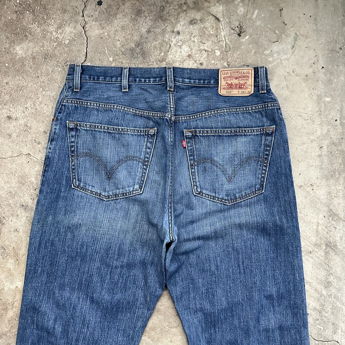Levi's Vintage 559 Levis Jeans relaxed straight fit W38 Size US 38 / EU 54 - 6 Thumbnail