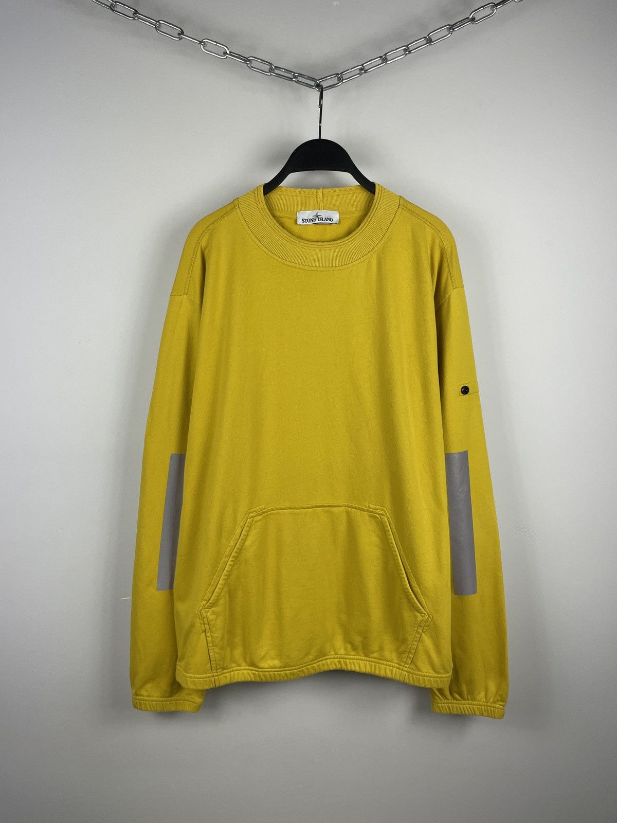 Stone Island Stone Island A/W 2018 Pouch Pocket Reflective Sweatshirt Size US L / EU 52-54 / 3 - 1 Thumbnail