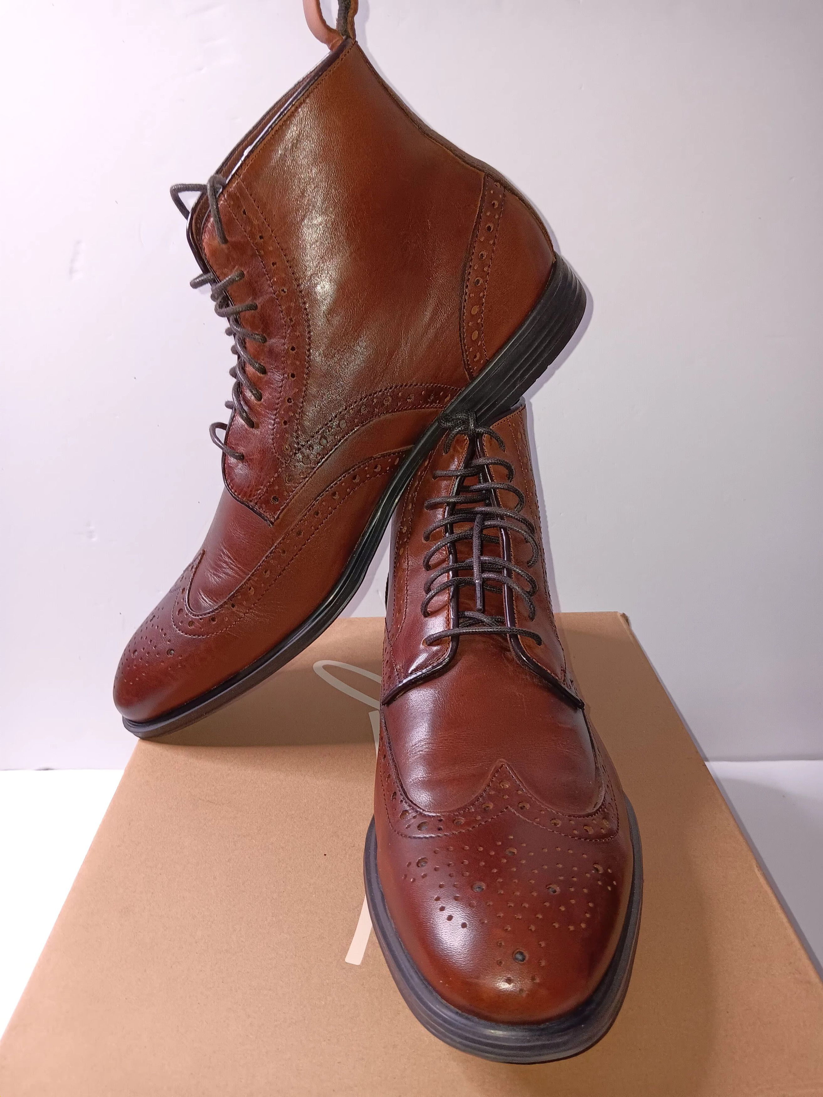 Other Lockwood Leather Wingtip Size US 9.5 / EU 42-43 - 1 Thumbnail
