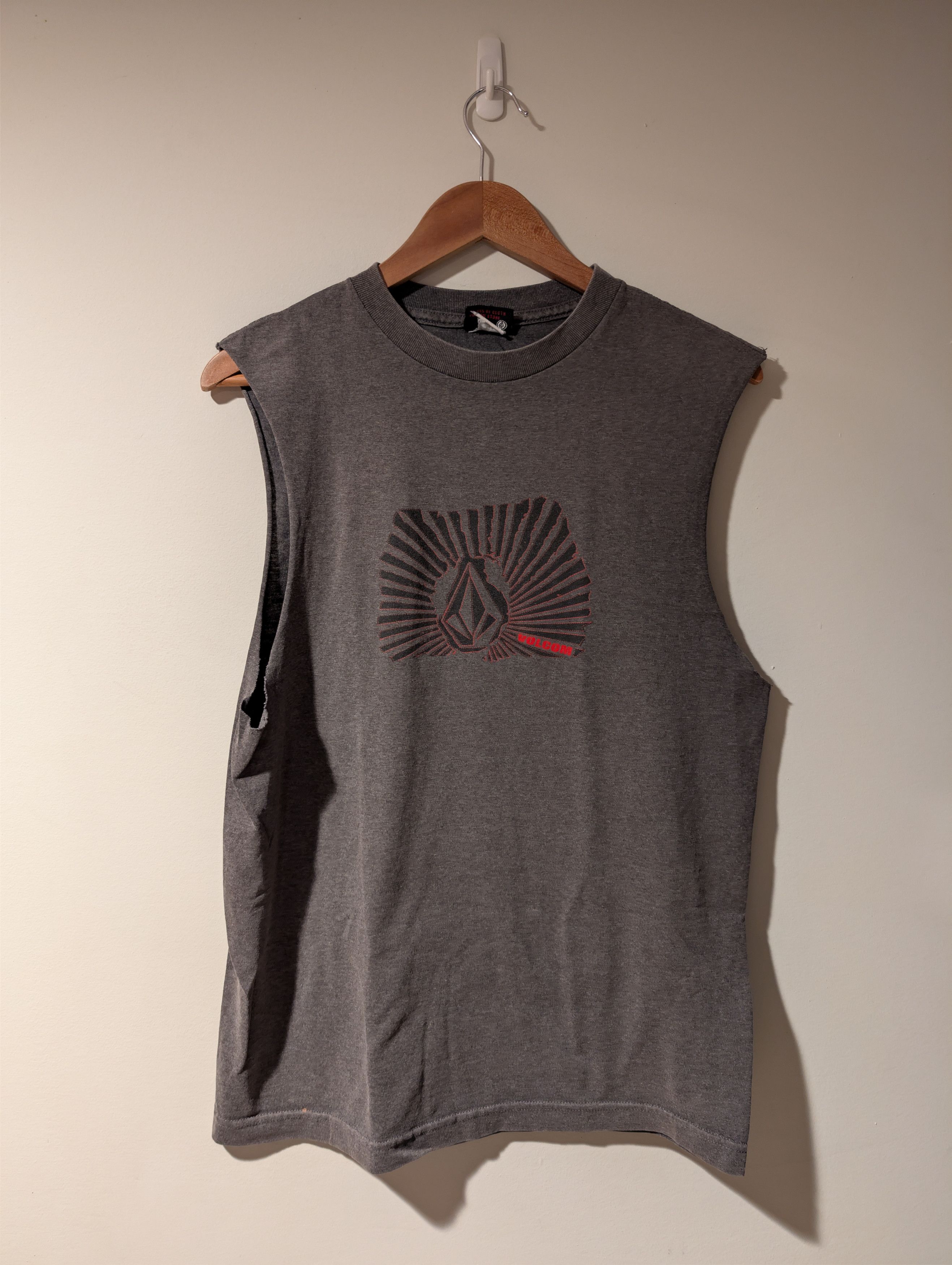 Volcom Vintage Y2K Volcom Center Logo Medium Sleeveless T-Shirt Size US M / EU 48-50 / 2 - 1 Thumbnail