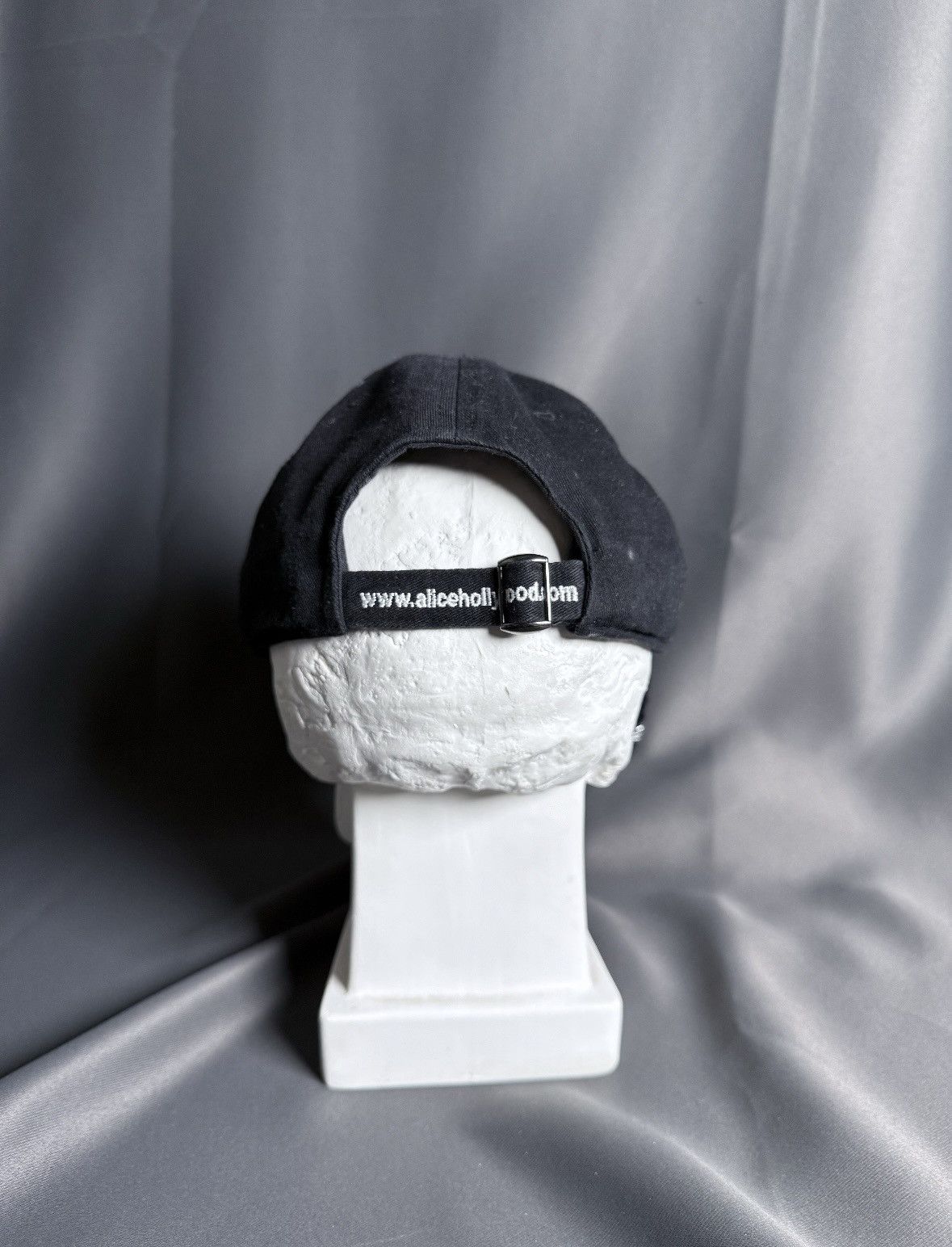 Alice Hollywood Alice Hollywood “Hardcore Haute Couture” Cap Size ONE SIZE - 6 Thumbnail