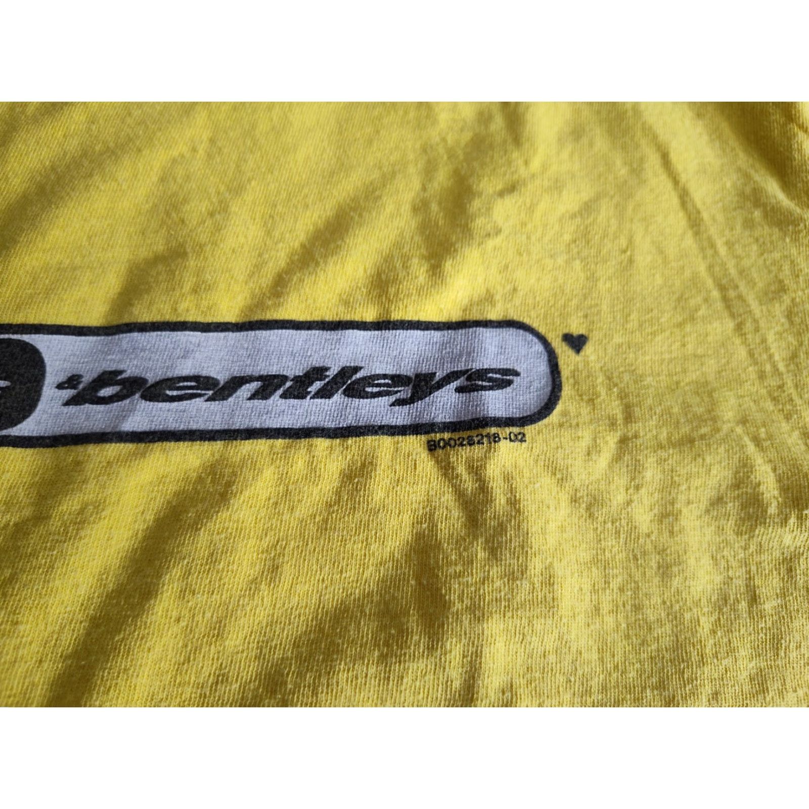 Vintage Post Malone Beerbongs & Bentleys T-Shirt Adult Medium Yellow Music Graphic Mens Size US M / EU 48-50 / 2 - 3 Thumbnail