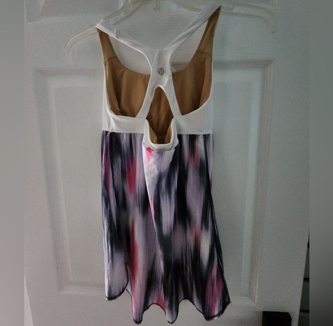 Lululemon Lululemon Venus Tank Mirage Deep Indigo / White Size 4 Size S / US 4 / IT 40 - 2 Thumbnail