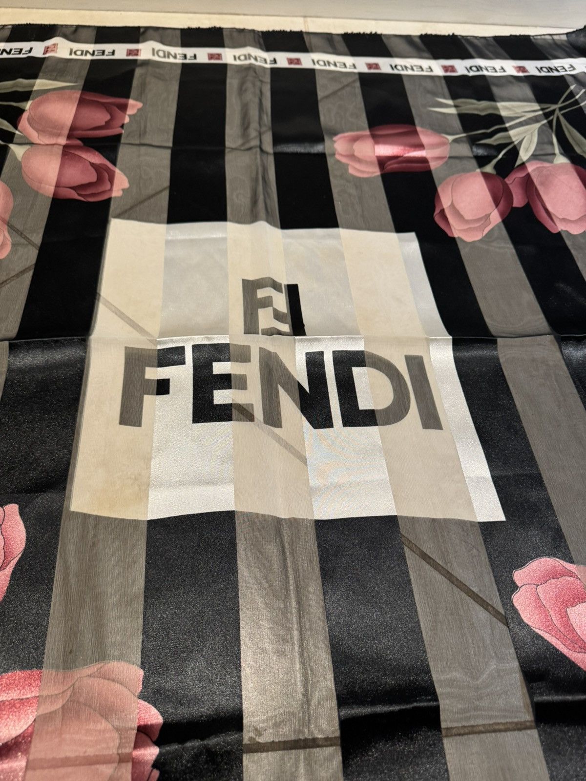 Fendi Fendi Black Pink Tulip Flower Silk Scarf Holes Used Size ONE SIZE - 2 Thumbnail