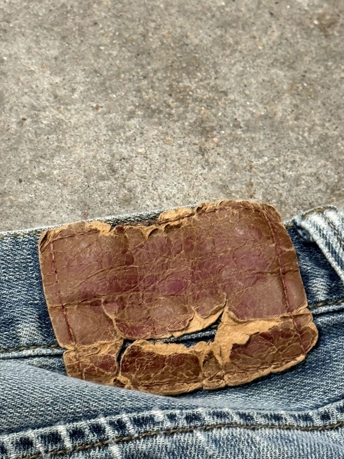 Levi's Vintage Checkered Levi Distressed Slim Hole Knee Denim Jeans Size US 32 / EU 48 - 15 Thumbnail