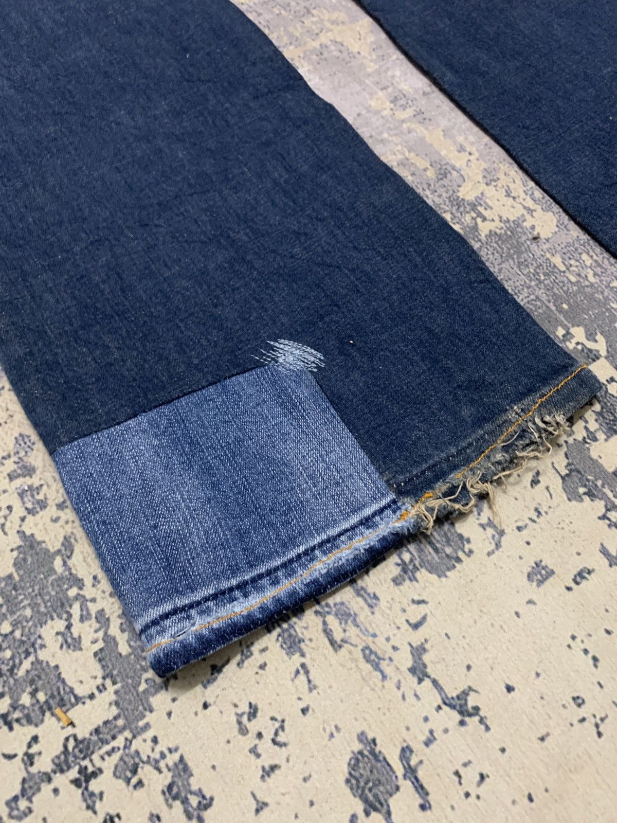 Levi's Vintage Levis 527 Bootcut Distressed Jeans 35x31 Size US 35 - 9 Thumbnail
