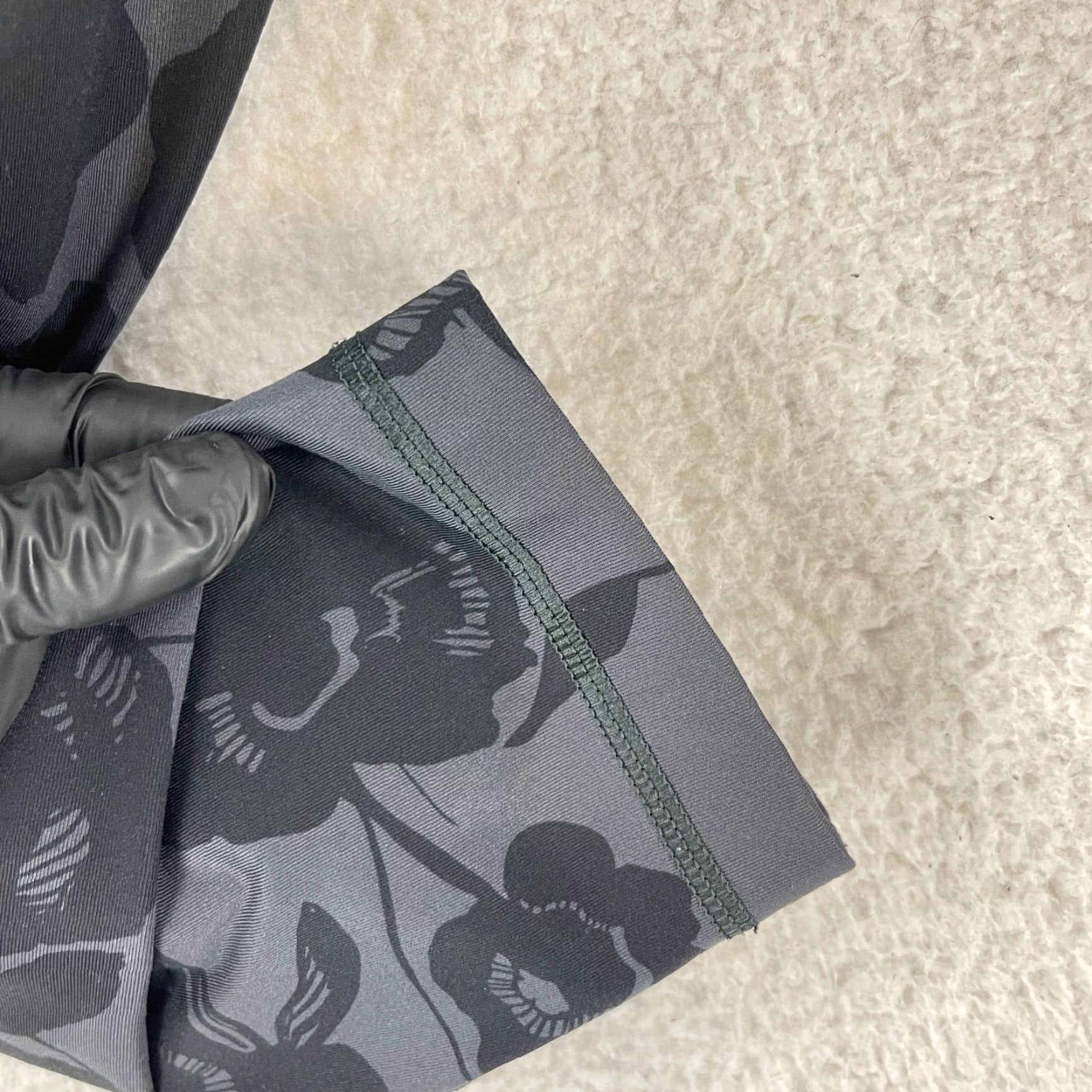 Lululemon Lululemon Wunder Under Crop II Leggings Womens Size 2 Gray Floral Print Athletic Size 26" / US 2 / IT 38 - 6 Thumbnail